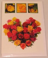 Een bijzondere en blanco wenskaart met prachtige rozen in de vorm van een hart! Een geweldige kaart voor allerlei bijzondere gelegenheden! Een dubbele wenskaart inclusief envelop en in folie verpakt.