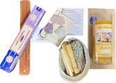 Soulfloating - Welcome Home Pakket - Gouden Driehoek, Wierookstokjes, Abalone Schelp met Palo Santo Hout Sticks, Kaars met Etherische Olie  - Welkom Thuis Pakket