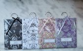 Set van 4 geurzakjes voor in de kledingkast of linnenlade Vanille, jasmijn, rozen en lavendel
