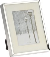Fotolijstje/fotoframe 17 x 22 cm met zilver metalen rand - Geschikt voor een foto van 10 x 15 cm