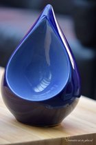 Crematie-as Urn met uw gewenste naam- Keramiek Urn Klein Blauw, inhoud 0,40 liter liter, voor een kleine deelbestemming van het crematie-as!-lengte 16 cm, Handgemaakte urn- herinneringsbeeld