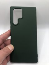 Hoogwaardige Siliconen back cover case - Geschikt voor Samsung Galaxy S22 Ultra - TPU hoesje Groen (Past Alleen S22 Ultra)