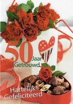 50 jaar getrouwd! Hartelijk gefeliciteerd! Een heerlijke doos bonbons in de vorm van een hart. En natuurlijk horen daar prachtige rode rozen bij! Een dubbele wenskaart inclusief envelop en in folie verpakt.