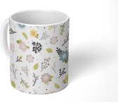 Mok - Pasen - Patroon - Bloemen - Wit - 350 ML - Beker - Uitdeelcadeautjes