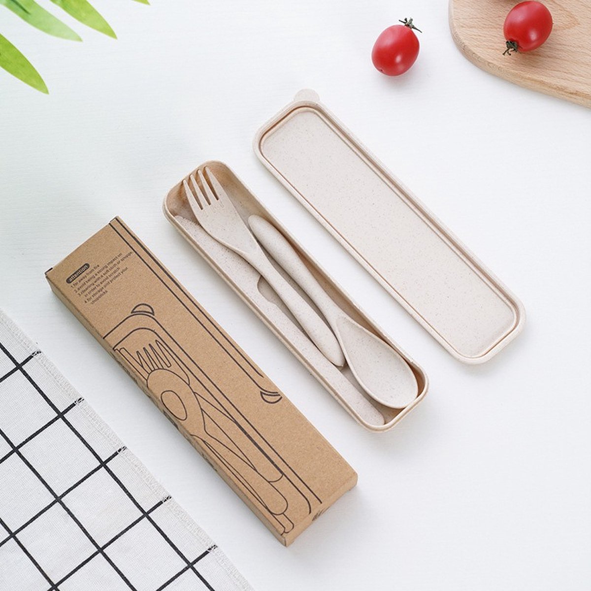Mes lepel vork set - portable doosje - herbruikbaar - ecofriendly - wheat straw plastic - graan plastic - met beschermhoes - Beige - Usables