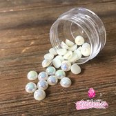 GetGlitterBaby - Glitter Face Jewels / Festival Glitters Parels / Strass Steentjes / Plak Diamantjes voor Gezicht - Parel Small - 50 stuks