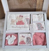 Luxe 10 delige new born set met deken -luxe geschenkdoos- roze - bears family and unicorn - baby set - babyshower-kraam cadeau - gift new born girl - 0 tem 4 maanden