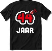 44 Jaar Feest kado T-Shirt Heren / Dames - Perfect Verjaardag Cadeau Shirt - Wit / Rood - Maat XL