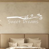 Stickerheld - Muursticker Sweet dreams met tak - Slaapkamer - Droom zacht - Lekker slapen - Engelse Teksten - Mat Wit - 48.2x175cm
