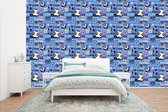 Behang - Fotobehang Patronen - Voetbal - Blauw - Jongens - Kinderen - Kids - Jongetje - Breedte 435 cm x hoogte 260 cm