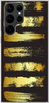Geschikt voor Samsung Galaxy S22 Ultra hoesje - Gouden strepen op een zwarte achtergrond - Siliconen Telefoonhoesje