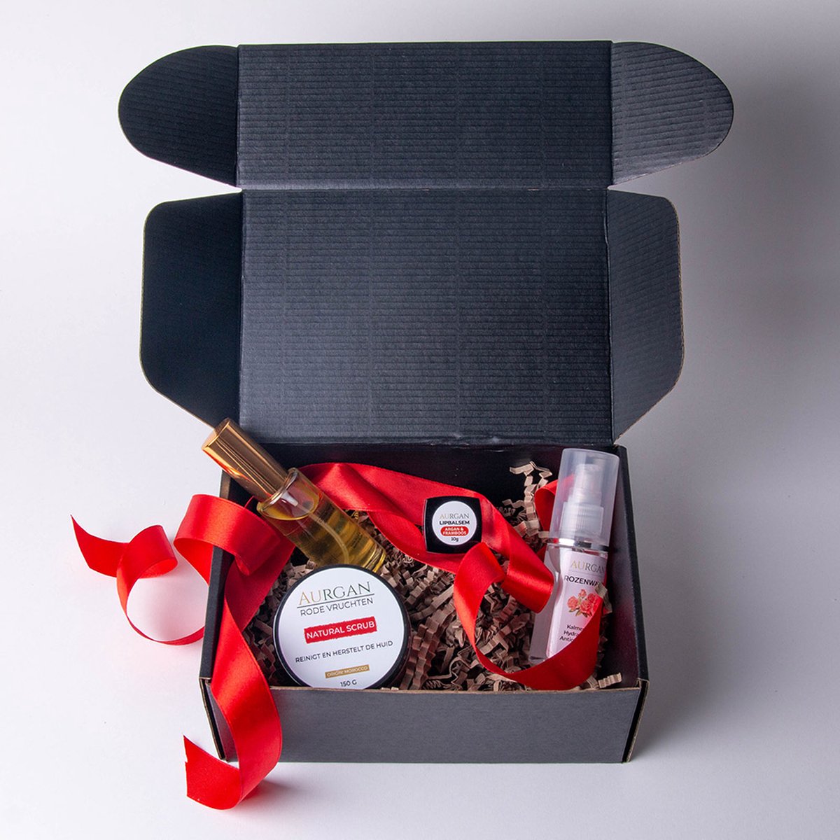 Red Fruit Care Box – Natuurlijke Cosmetica Giftset – Rode Vruchten Scrub 150g + lipbalsem 10g + Rozenwater 60ml + Arganolie 30ml – Verjaardag – Cadeau tip – Vrouw – Moederdag pakket