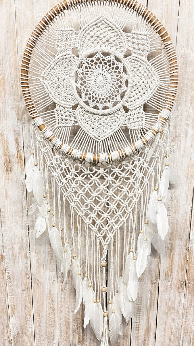 Dromenvanger bloemgeborduurd macrame naturel kralen wit/naturel ±32cm