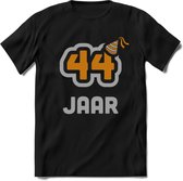 44 Jaar Feest T-Shirt | Goud - Zilver | Grappig Verjaardag Cadeau Shirt | Dames - Heren - Unisex | Tshirt Kleding Kado | - Zwart - S