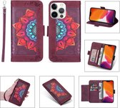 GSMNed – Hoogwaardig iPhone 13 Mini Hoesje Rood – Leren Pu Hoesje – 4 pasjes houder – Met Koord – magnetische sluiting
