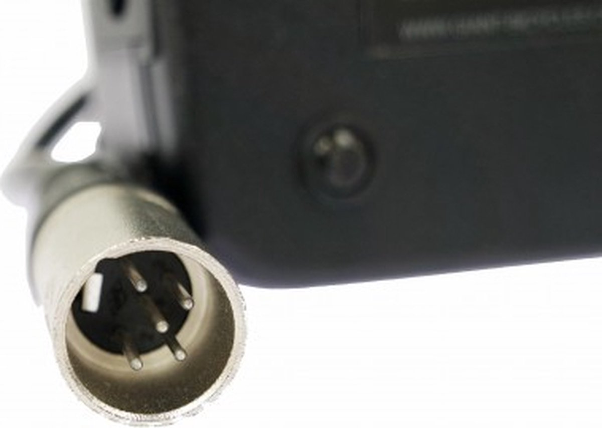 Giant acculader 36V 4A 5 pins Li-Ion | bol.com