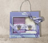 Fushia- handdoekenset van 2 - Lavendel - 100%katoen- 30 x 50 cm - keukendoeken en handdoeken - geschenkset- cadeau