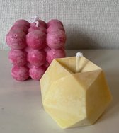 Kaarsen - decoratieve kaarsen SET van 2 - bubbel bubble kubus bollen fucshia - geometrische s. geel