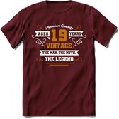 19 Jaar Legend T-Shirt | Goud - Wit | Grappig Verjaardag en Feest Cadeau Shirt | Dames - Heren - Unisex | Tshirt Kleding Kado | - Burgundy - S