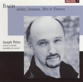 Portret van Joseph Petric, concertaccordeonist, met de tekst 'Bach Suites, Sonatas, Airs & Dances'.