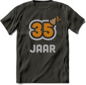 35 Jaar Feest T-Shirt | Goud - Zilver | Grappig Verjaardag Cadeau Shirt | Dames - Heren - Unisex | Tshirt Kleding Kado | - Donker Grijs - S