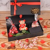 LOVE CHOCOLADE - Liefdespralines voor Valentijnsdag Cadeau set - valentijn cadeautje voor hem - ik hou van jou - Cadeau voor je geliefde - valentijn cadeautje vrouw - valentijn cad
