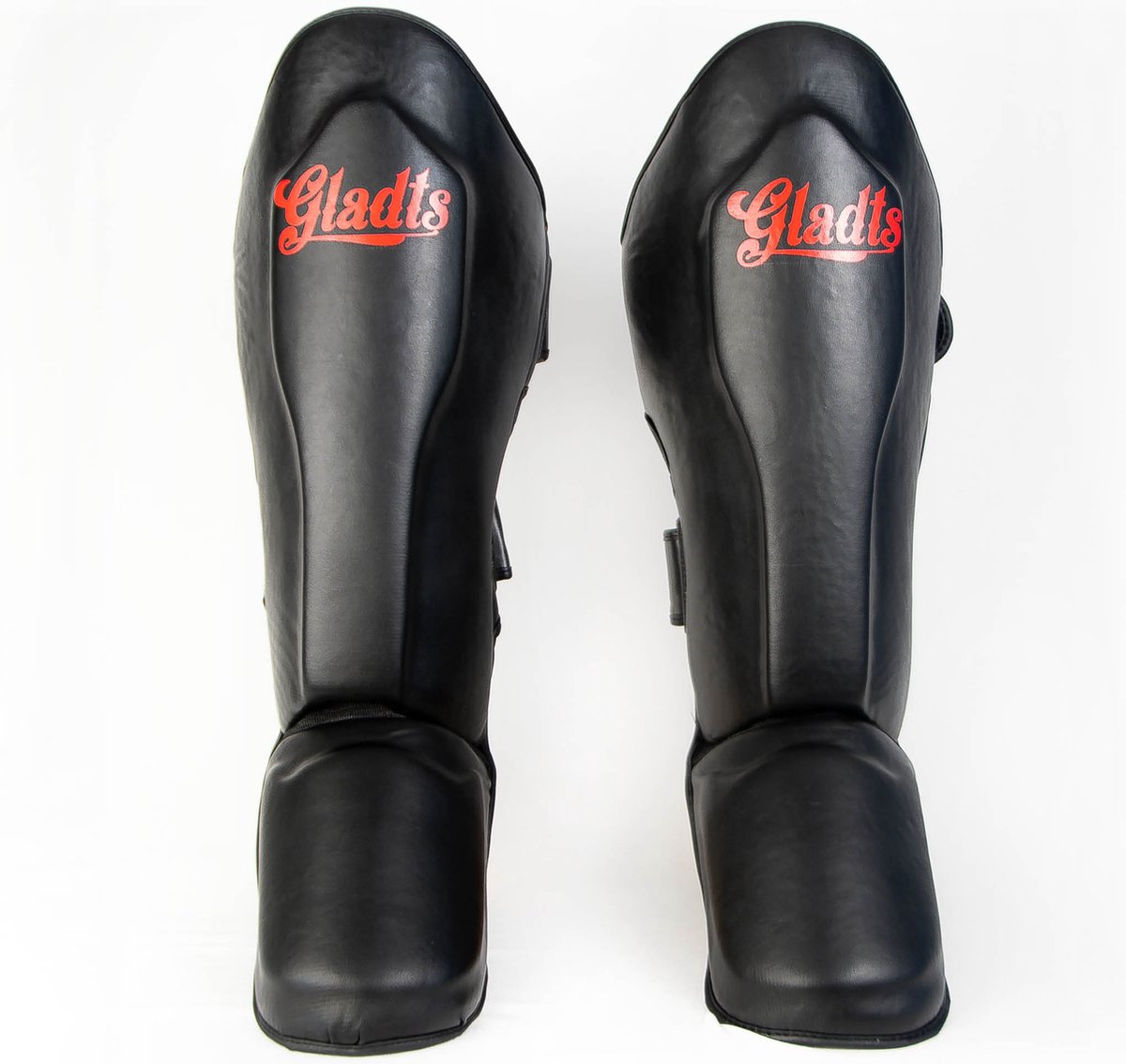 Gladts - Classic - Scheenbeschermer kickboksen - Zwart/Rood - Maat L - Scheenbeschermers - Scheenbeschermers kickboksen - Scheenbeschermers vechtsport - Scheenbeschermers kickboksen kind - Scheenbeschermers kickboksen dames