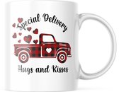 Valentijn Mok met tekst: special delivery hugs and kisses | Valentijn cadeau | Valentijn decoratie | Grappige Cadeaus | Koffiemok | Koffiebeker | Theemok | Theebeker