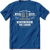 61 Jaar Legend T-Shirt | Zilver - Wit | Grappig Verjaardag en Feest Cadeau | Dames - Heren - Unisex | Kleding Kado | - Donker Blauw - 3XL