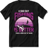 A Bad Day Fishing - Vissen T-Shirt | Roze | Grappig Verjaardag Vis Hobby Cadeau Shirt | Dames - Heren - Unisex | Tshirt Hengelsport Kleding Kado - Zwart - M