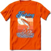 Fishing - Vissen T-Shirt | Grappig Verjaardag Vis Hobby Cadeau Shirt | Dames - Heren - Unisex | Tshirt Hengelsport Kleding Kado - Oranje - XXL