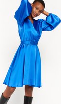 LOLALIZA Satijnen jurk met riem - Blauw - Maat 44