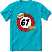 67 Jaar Hoera Verkeersbord T-Shirt | Grappig Verjaardag Cadeau | Dames - Heren | - Blauw - 3XL