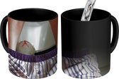 Magische Mok - Foto op Warmte Mok - Kat - Broek - Toilet - 350 ML