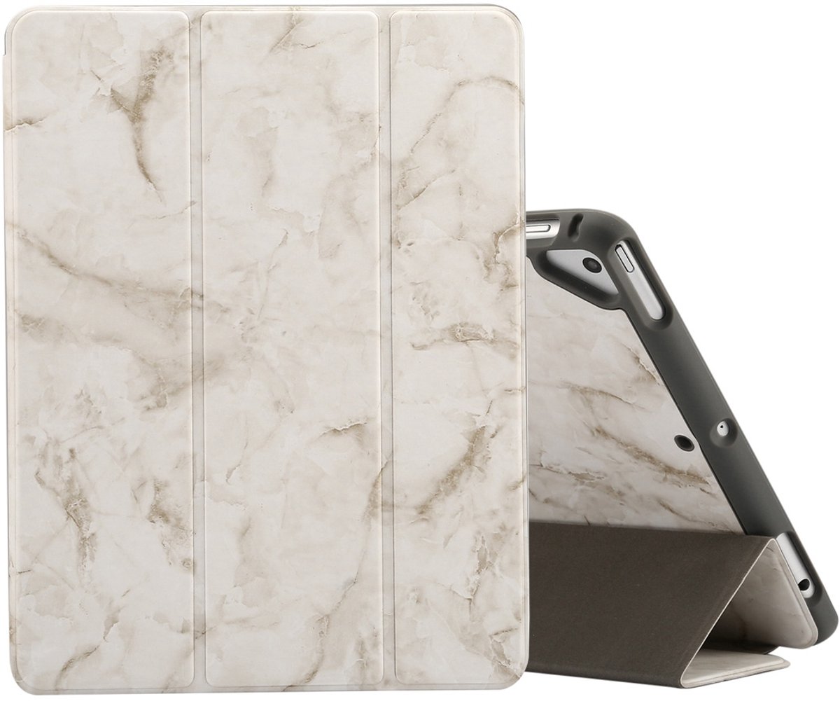 Mobigear Tablethoes geschikt voor Apple iPad 6 (2018) Hoes | Mobigear Tri-Fold Marble Bookcase + Stylus Houder - Wit