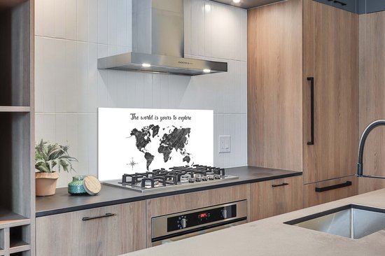 Spatscherm keuken 120x60 cm - Kookplaat achterwand Wereldkaart - Zwart - Quote - Muurbeschermer - Spatwand fornuis - Hoogwaardig aluminium