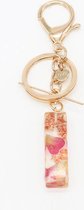 Sleutelhanger Initialen- Met gedroogde bloemen- Bloem hars accessoire- Roze- Gepersonaliseerd cadeau