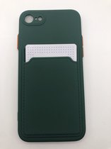 Hoogwaardige TPU back cover - Geschikt voor iPhone 7/8 SE 2020 - met vakje voor pasje - Siliconen back cover - Groen