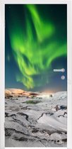 Deursticker Noorderlicht - Berg - Sneeuw - 80x215 cm - Deurposter