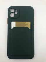 Hoogwaardige TPU back cover - Geschikt voor iPhone 12 - Siliconen hoesje met pasjes vakje - Groen