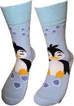Verjaardag cadeau - Grappige sokken - Pinguïn stapjes sokken - Leuke sokken - Vrolijke sokken – Valentijn Cadeau - Luckyday Socks - Cadeau sokken - Socks waar je Happy van wordt –