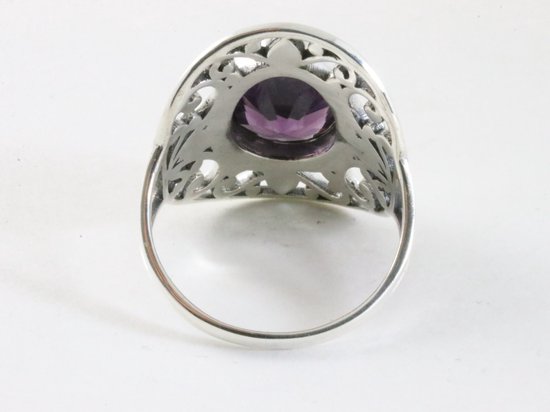 Bague en argent ajouré et améthyste - taille 21