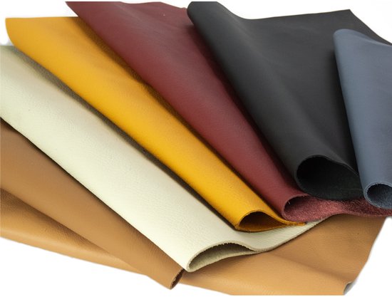IPEA 1 kg sneden van echt leer, bedrukt met diermotief, slang, python, in willekeurige maten en kleuren, Made in Italy, lederresten in verschillende vormen, lederresten van ambachtelijke productie