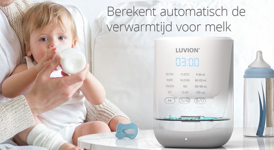 Luvion Smartlift Pro flessenwarmer met digitale display, naast een baby die een fles krijgt.