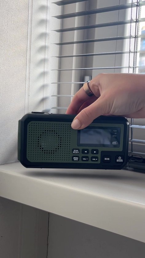 NovaWare® Radio d'urgence à remontage Solar - Banque d'alimentation à énergie solaire avec 5 200 mAh - DAB+/ FM - Pack d'urgence - Haut-parleur Bluetooth - Radio portable - Batterie - Vert