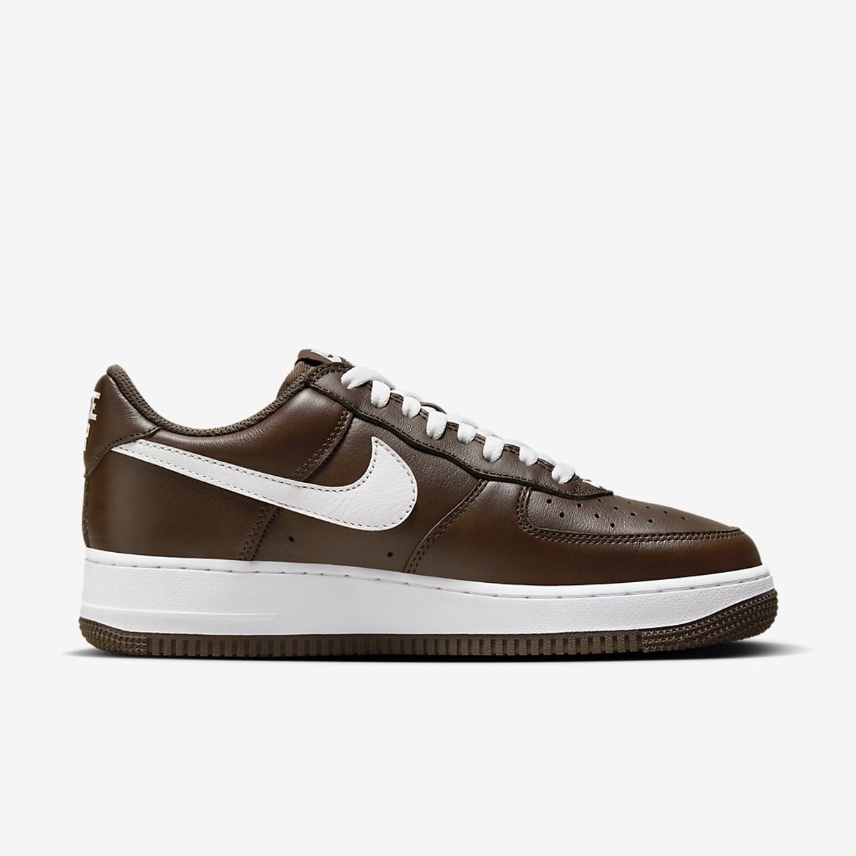 Nike Air Force 1 Low Retro Qs Sneakers Unisex Bruin