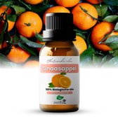 Flesje etherische sinaasappelolie met een zwart dopje en een etiket met afbeeldingen van sinaasappels en bladeren.