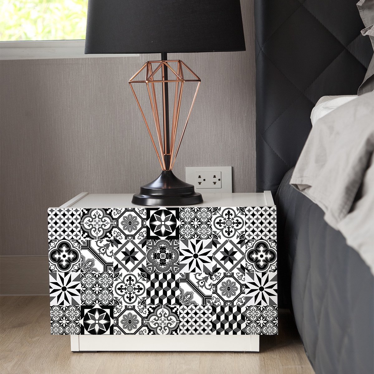 Decoratieve meubelstickers - 24 authentieke meubelstickers met cementtegelmotief van Nicil