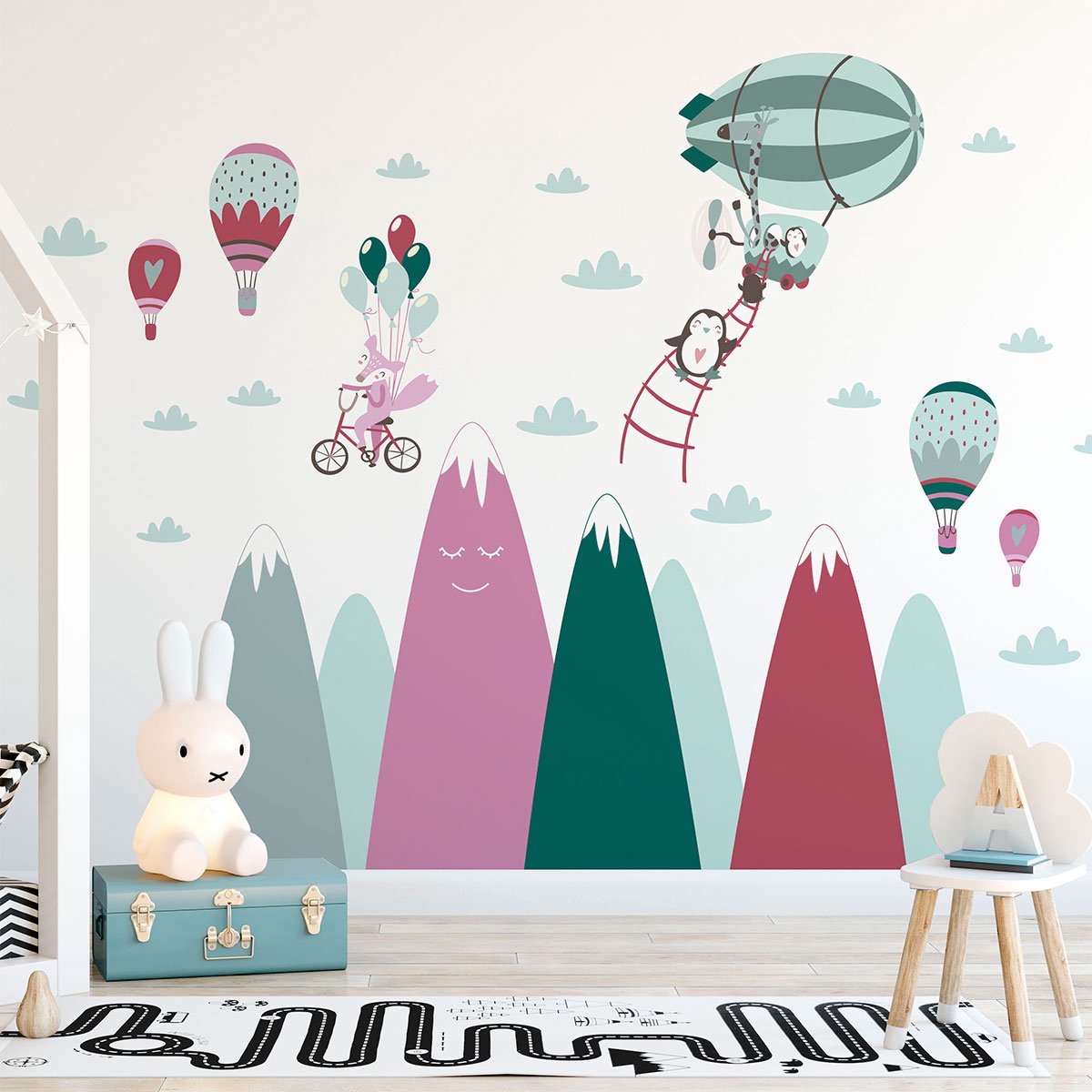 Ambiance Sticker Scandinavische bergstickers met dromerige dieren, 60 x 90 cm Multi color