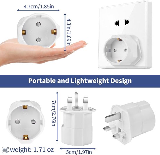 Reisadapter type G stekker, met afmetingen 7cmx5cm. Een hand houdt een adapter van 4.7cmx4.3cm vast. 'Portable and Lightweight Design'. Gewicht 1.71 oz.